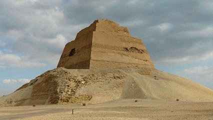 The Meidum pyramid, the royal tomb of king Sneferu